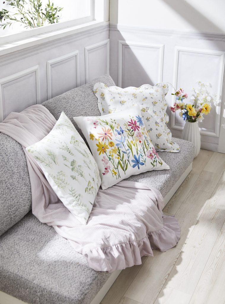 【ニトリデコホーム】新作クッションカバー特集!